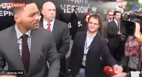 Шокирующее видео - Уилл Смит ударил из-за поцелуя журналиста 1+1